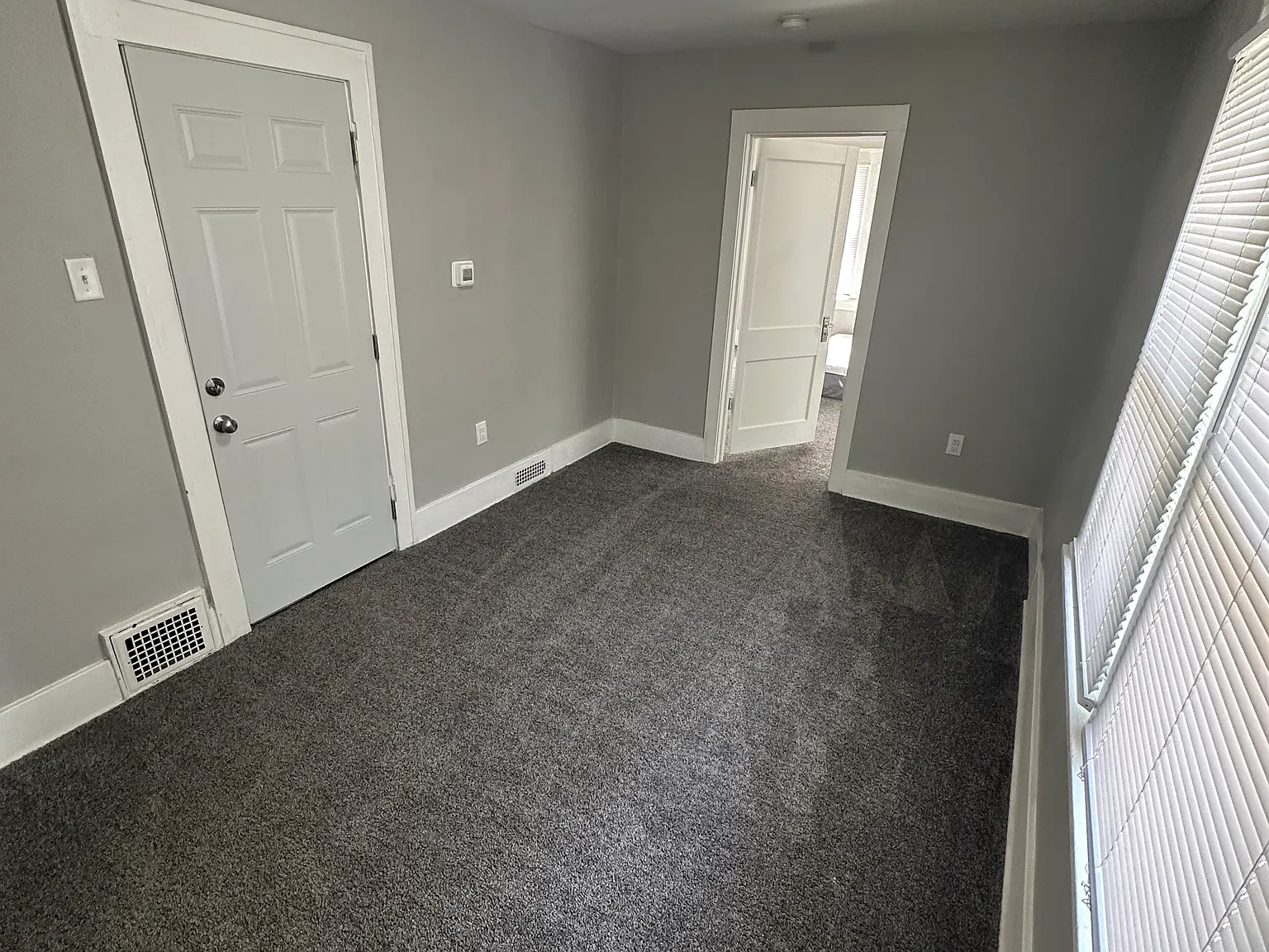 1 bed, 667 sqft, $900 — Photo 1