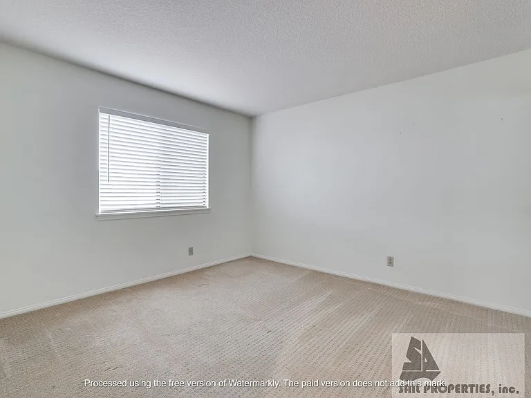 24041 Jacana Cir — Photo 15