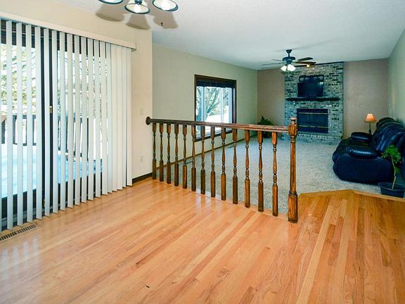 5th image of 1435 Fallbrook Ln