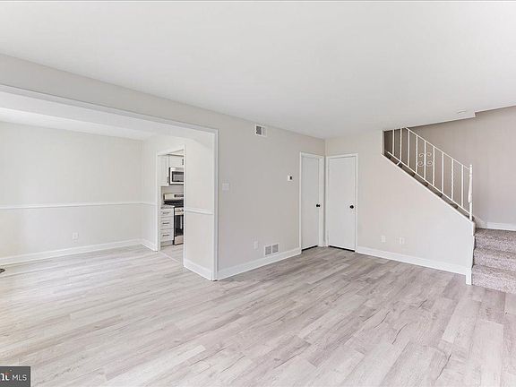 3rd image of 5200 Hilltop Dr #150
