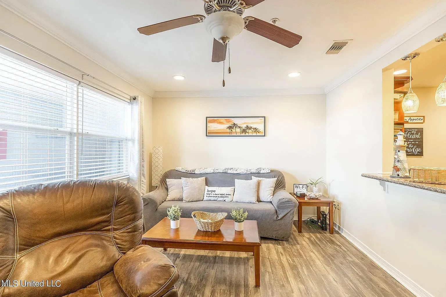1 bed, 700 sqft, $3,000 — Photo 3