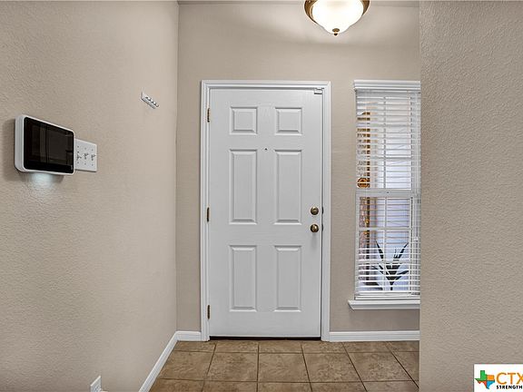 3rd image of 1213 Jamestown Dr