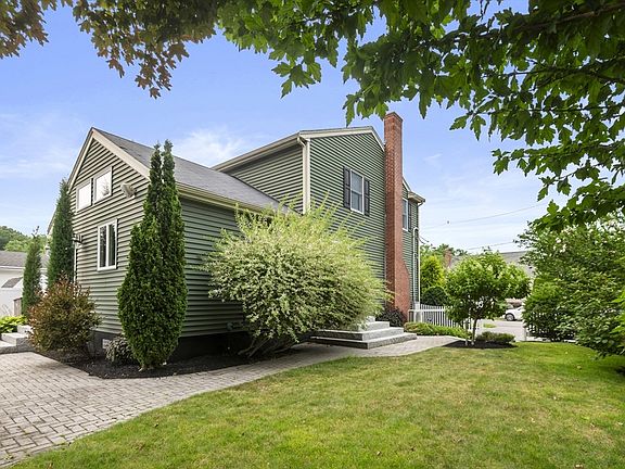 3rd image of 4 Raymond Cir