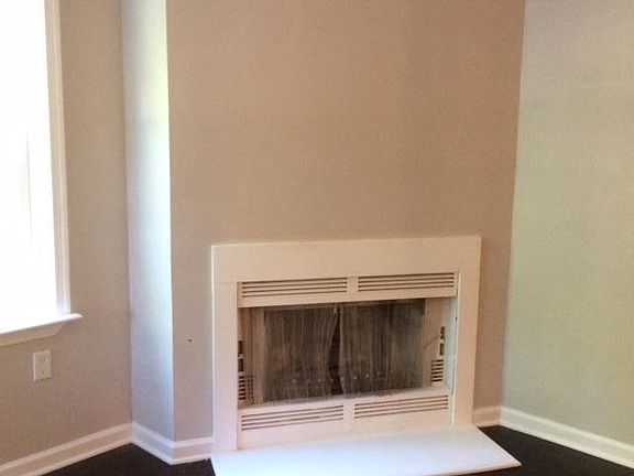 3rd image of 10 Clearwater Way #10