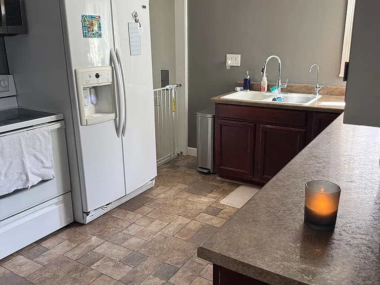 266 Pierce St — Photo 3