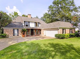 707 Chevy Chase Cir, Sugar Land, TX 77478