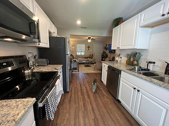 2nd image of 501 NE 19th St #501