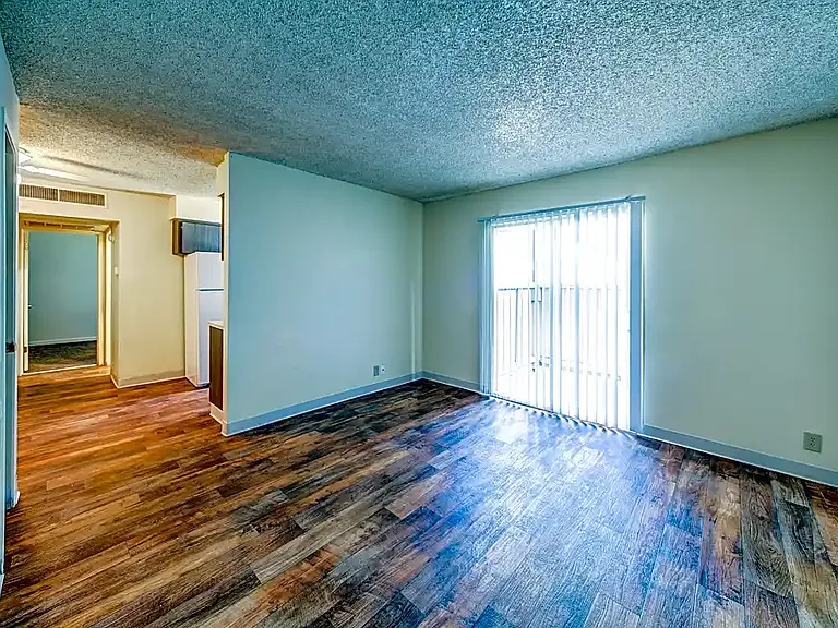 Lotus Landing Apartments — Photo 11
