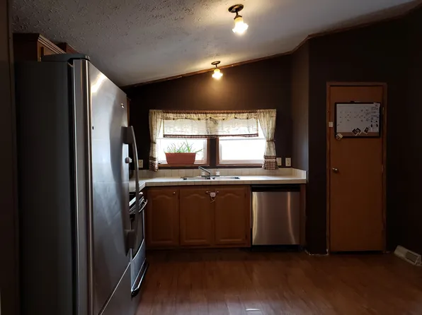 15622 430th St, Bertha, MN 56437