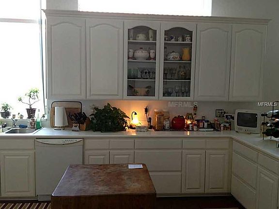 4th image of 1115 Shoreline Ln