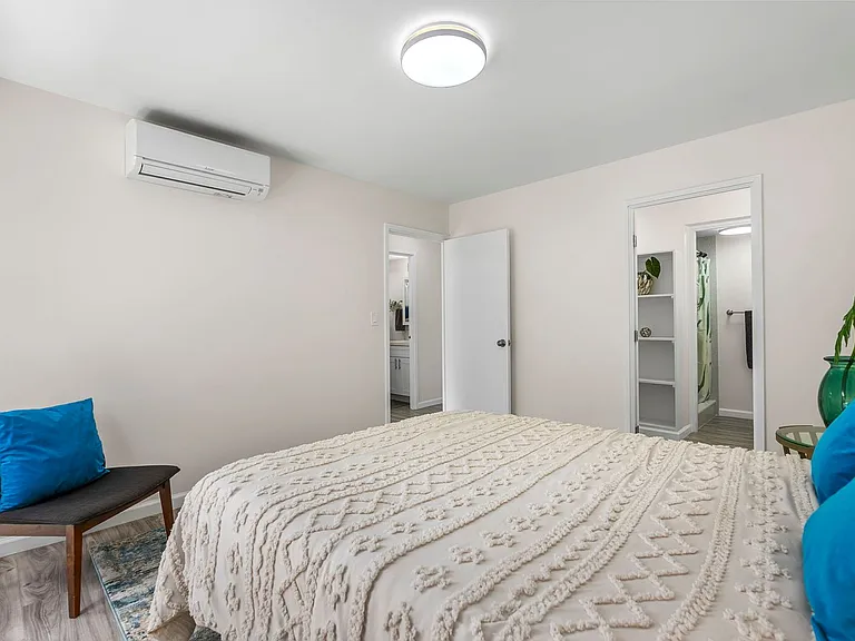 731 Amana St #703 — Photo 53