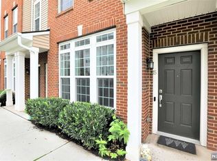 15 Wesmont Dr, Wood Ridge, NJ 07075