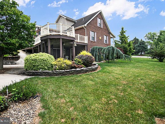 3rd image of 13702 Patriot Way