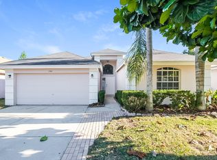 1541 Scotch Pine Dr, Brandon, FL 33511