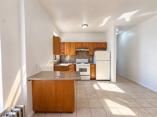 Kitchen, photo 2