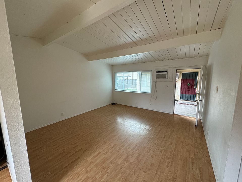 1st image of 727 Ponce De Leon Ave