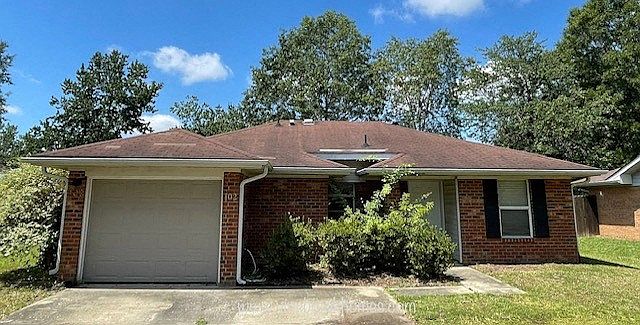 1st image of 102 Willow Gardens Ct