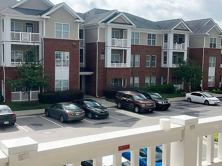 Clairmont at Perry Creek — Photo 73