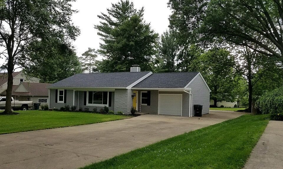 1st image of 194 Parkview Ave