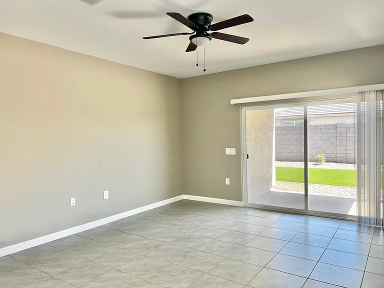 1377 W Highland Rd — Photo 12