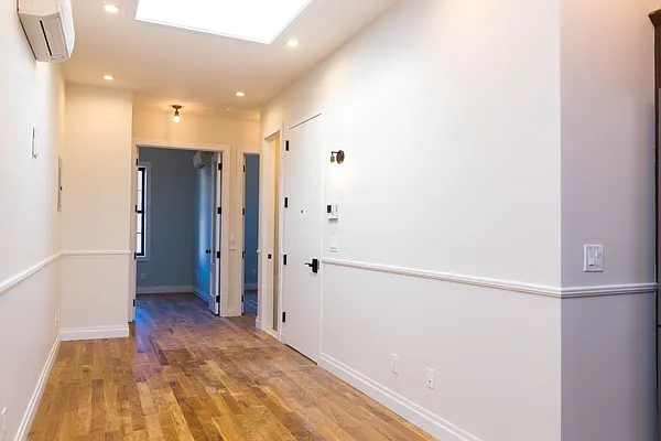 Rented by Nooklyn NYC LLC | media 38