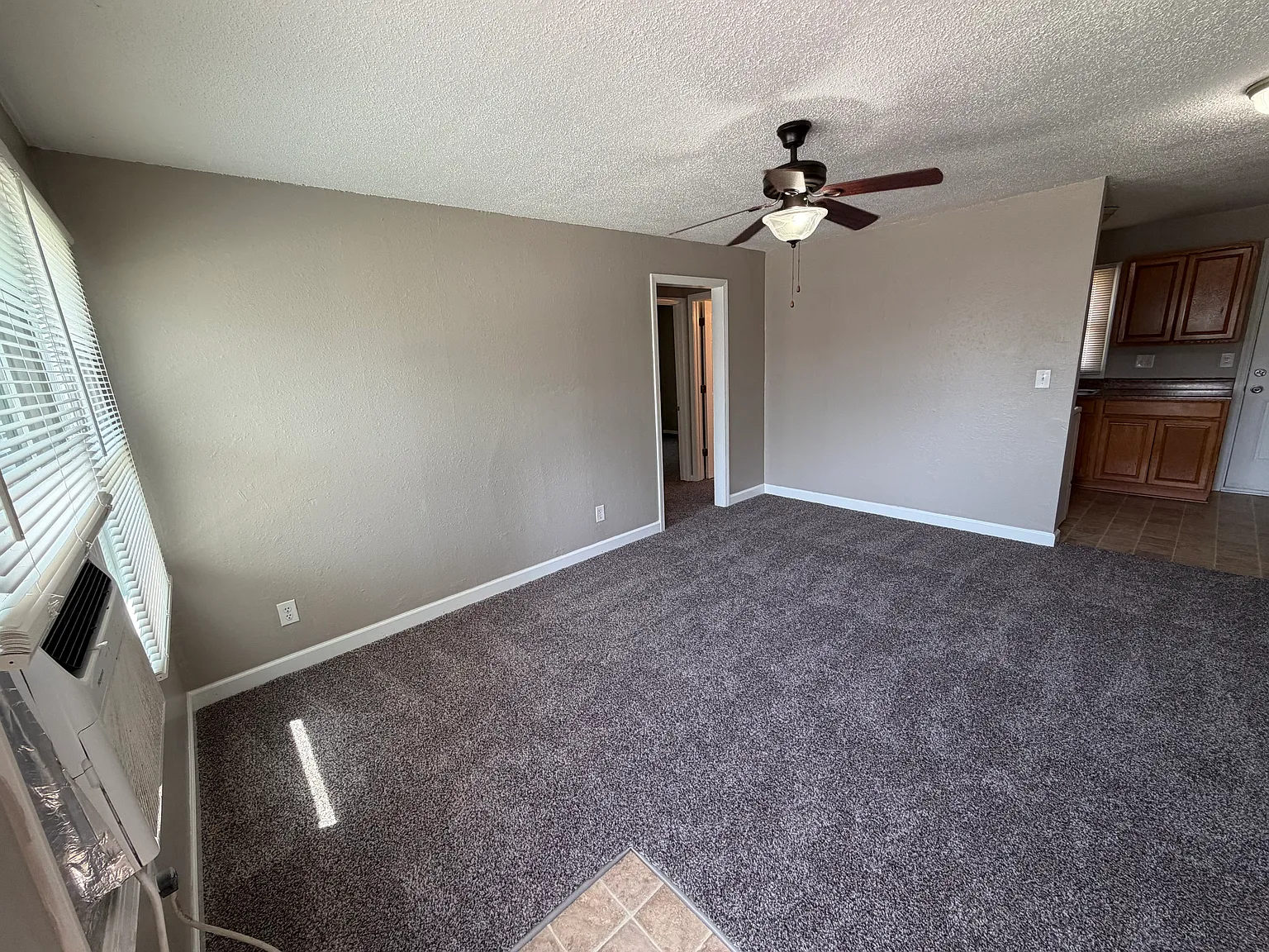 2 bed, 600 sqft, $850 — Photo 3