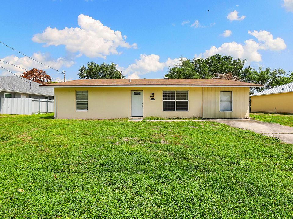 1st image of 333 SW Lucero Drive