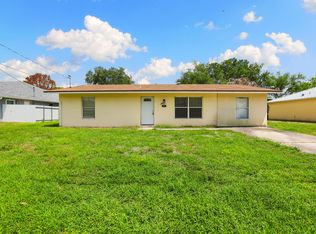 333 SW Lucero Drive, Port St Lucie, FL 34983