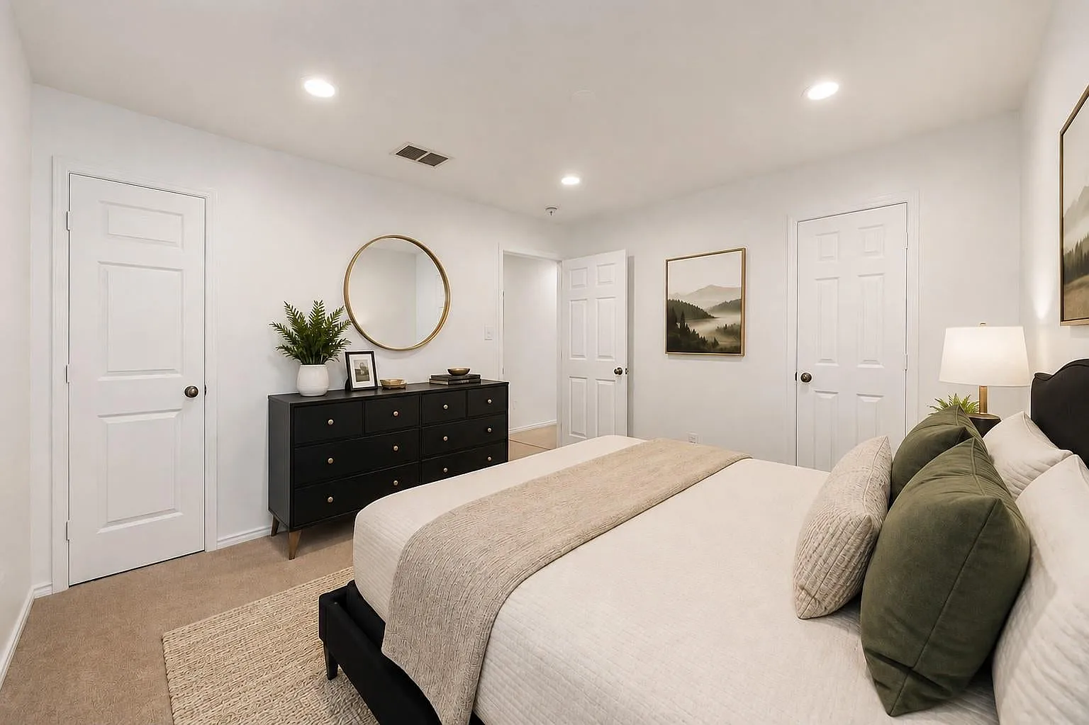 3 bed, 2.5 bath, 2099 sqft, $2,450 — Photo 3