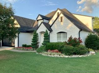 11709 S Willow Pl W, Jenks, OK 74037