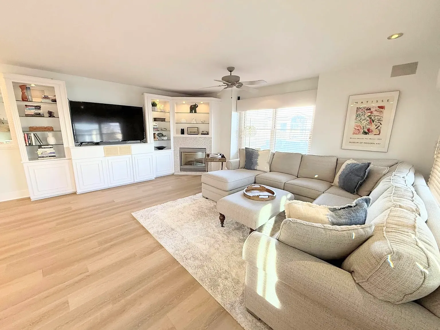 3 bed, 2.5 bath, 1858 sqft, $29,000 — Photo 2