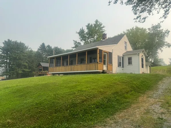 6528 McCracken Rd, Cochranton, PA 16314