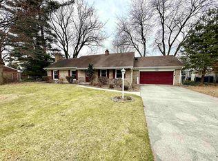 1465 Hawthorne Dr, Saginaw, MI 48638