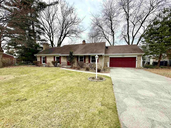 1465 Hawthorne Dr, Saginaw, MI 48638