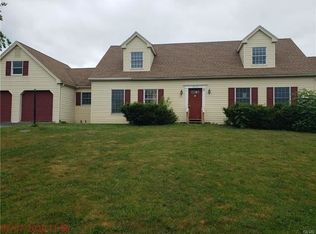 5517 Stephanie Dr, Schnecksville, PA 18078
