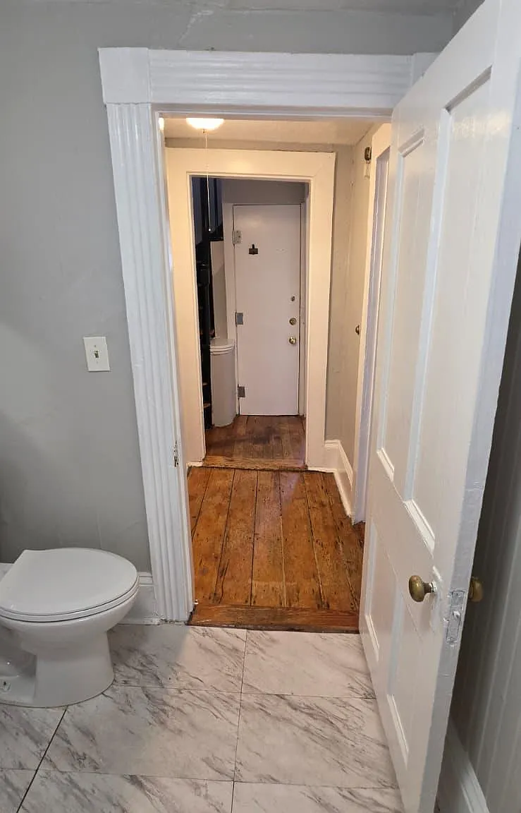 2 bed, 999 sqft, $4,000 — Photo 3