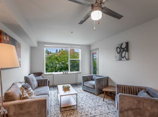 620 N 34th St APT 208, Seattle, WA 98103