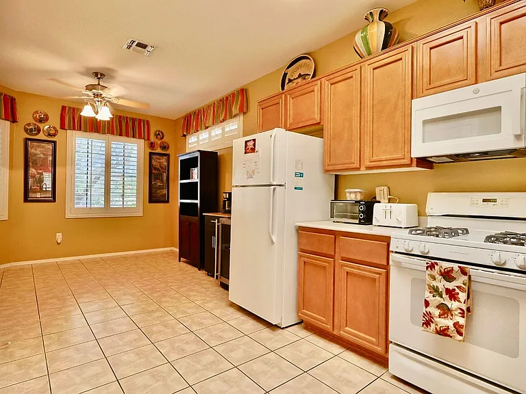 2876 Goldcreek St — Photo 12