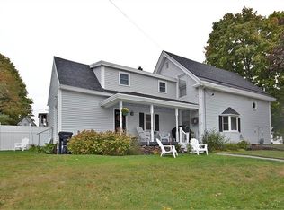 9 Pier St, Bangor, ME 04401