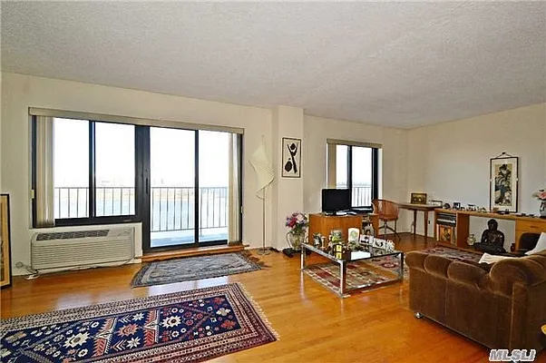 Sold by Laffey Real Estate | media 7