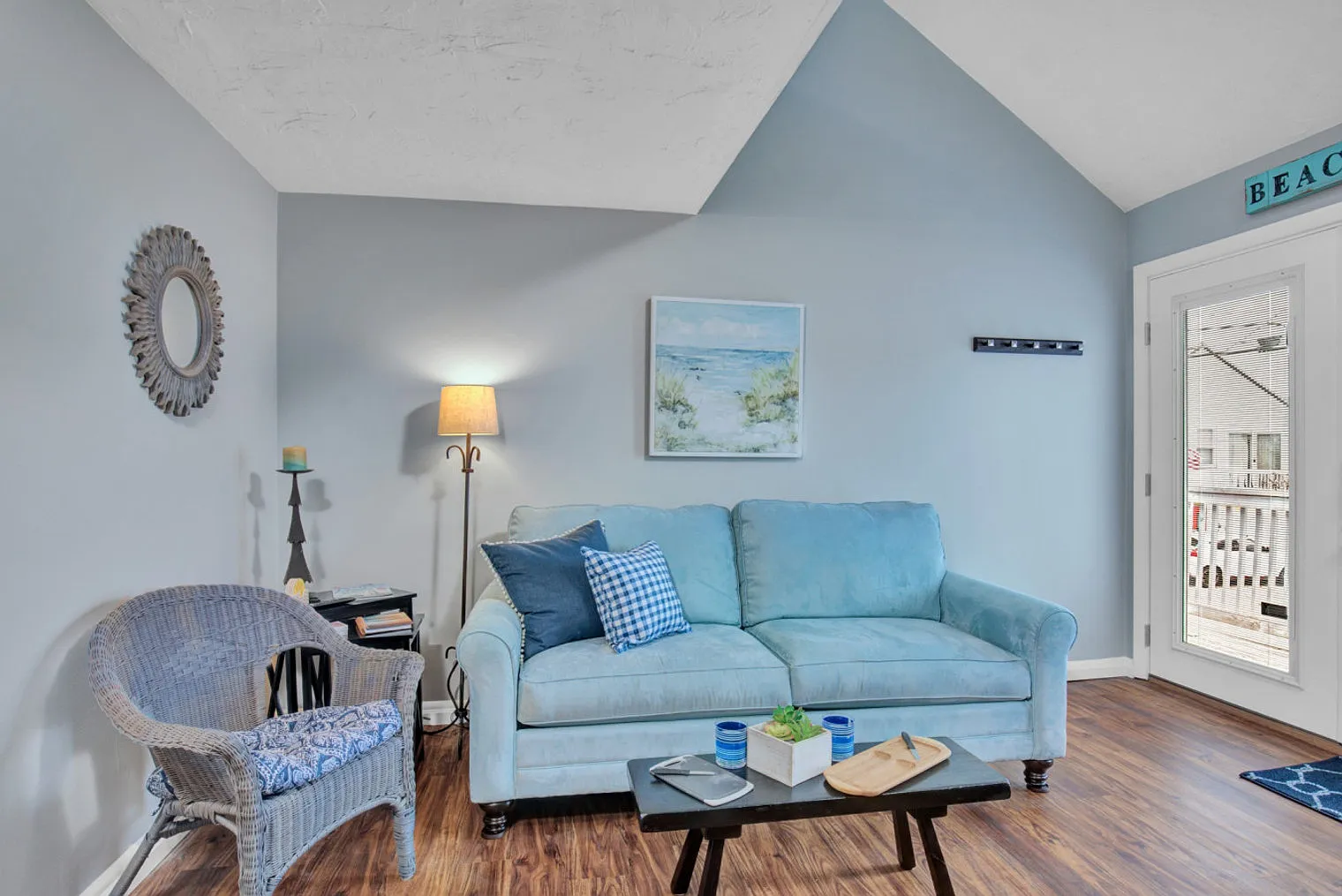 2 bed, 1.0 bath, $2,467 — Photo 1
