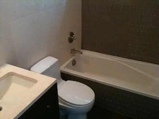 Sold by R New York | media 2