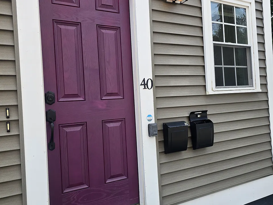 40 Barker St #1