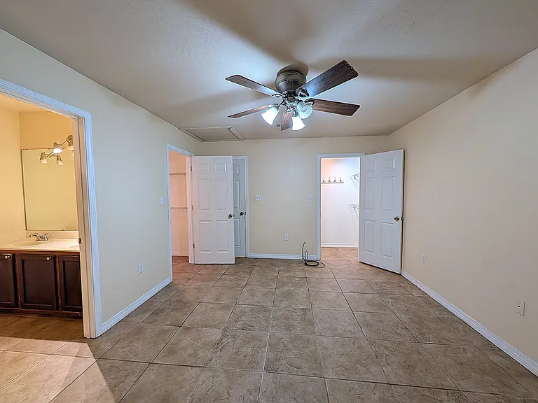 1114 Howell Rd #A — Photo 13