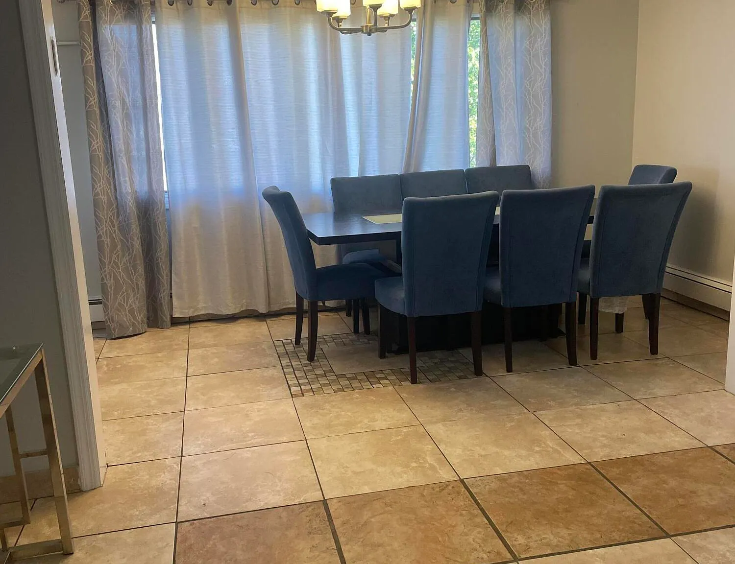 3 bed, 3418 sqft, $2,500 — Photo 3