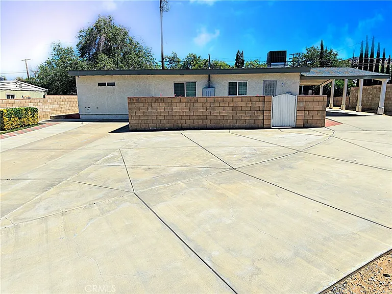 1143 Elizabeth Lake Rd — Photo 46
