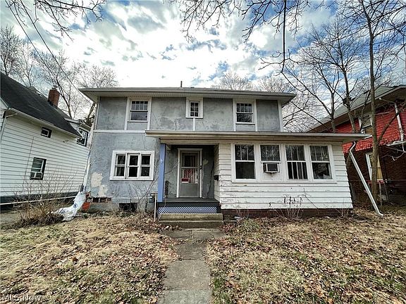 2nd image of 304 Vaniman St