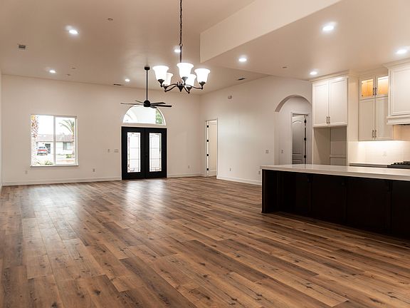 3rd image of 23265 Avenue 178