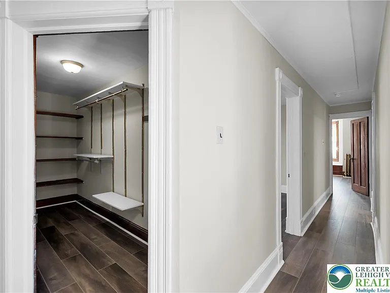 265-267 E Bertsch St #4 — Photo 14