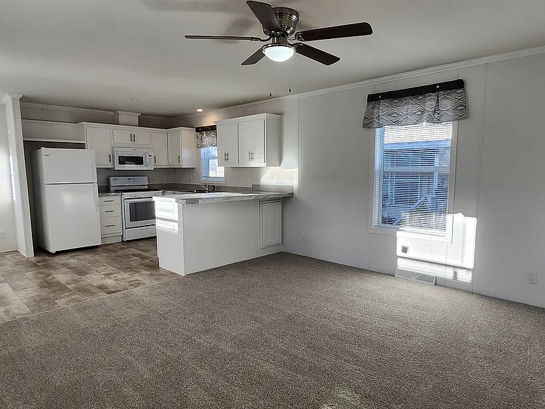 5425 Valley Dr #34 — Photo 3